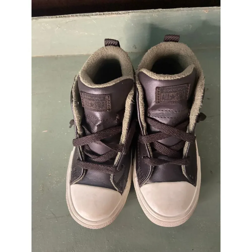 Converse Chuck Taylor All Star Street Boot- boys size 10
